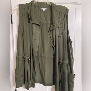 Army green Westport vest, barely worn, size large